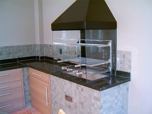 churrasqueira-pre-moldada-vidro-coifa-inox-4
